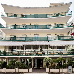 *** Hotel Plaza Italy